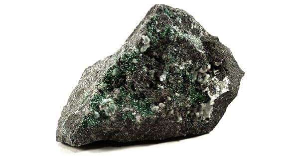 Minyulite: Properties and Occurrences