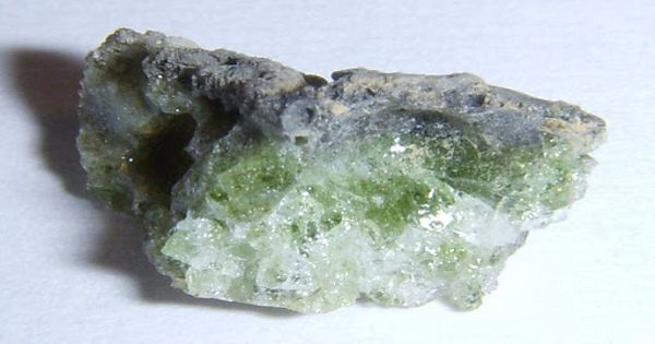 Lechatelierite – a natural silica glass