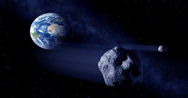 Asteroid as Large as a Mountain will Fly near Earth this Weekend
