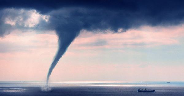What Are Waterspouts, And How Do They Form an Expert Explains