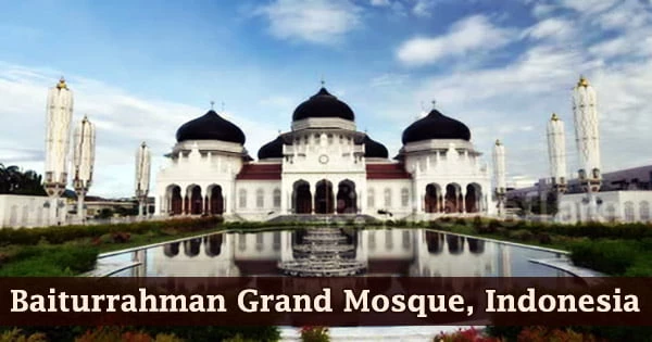 A visit to a historical place/building (Baiturrahman Grand Mosque, Indonesia)