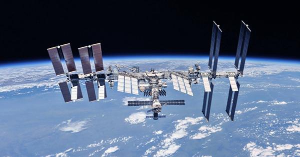 Russia Promises It Won’t Leave US Astronaut Stranded On ISS