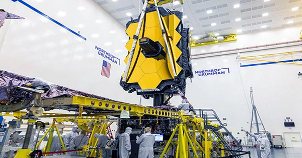 JWST’s Main Mirror Successfully Unfolds, Meaning Deployment Is Now Complete