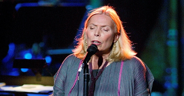 Joni Mitchell Joins Neil Young Pulls her Music from Spotify over Vaccine Misinformation