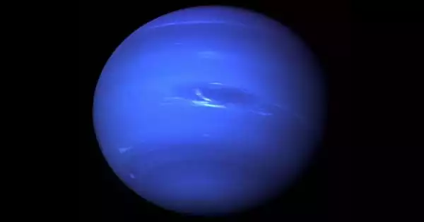 Scientists are Puzzled as to Why Neptune is Cooling