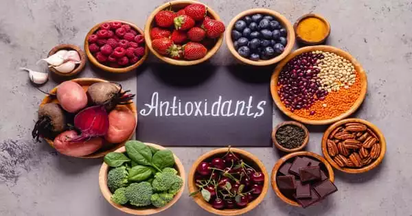 Higher Antioxidant Levels are associated to a Lower Risk of Dementia