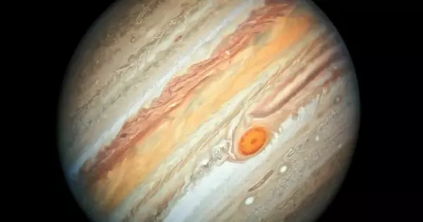 Cyclones on Jupiter are explained by Ocean Physics