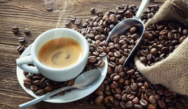 Coffee-consumption-has-been-linked-to-longer-life-1