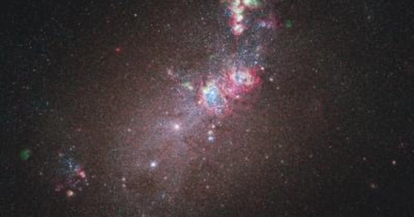 In the Galaxy NGC 4324, Young Star-forming Complexes have been Found