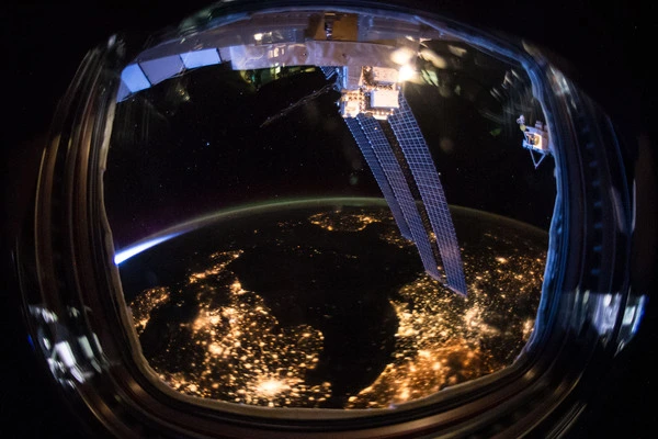 Nighttime-Views-of-Earth-from-Space-1