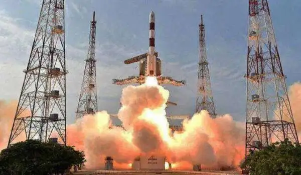 India-Launches-its-First-Privately-Built-Space-Rocket-1