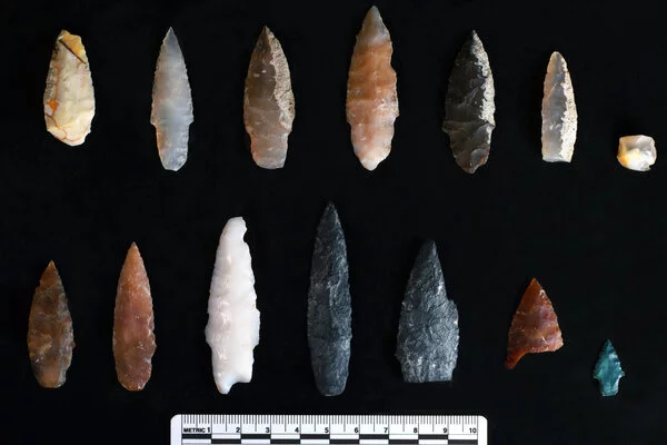 Archaeologists-discover-the-Americas-Oldest-known-Projectile-Points-1