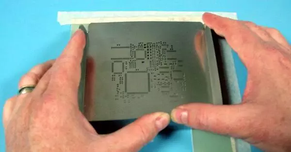 The Screen-printing Method may Reduce the Cost of Wearable Electronics