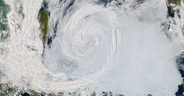 The Strongest Arctic Cyclone on record resulted in unexpected Sea Ice Loss