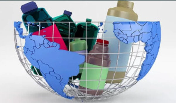 Producers and consumers must share burden of global plastic packaging waste