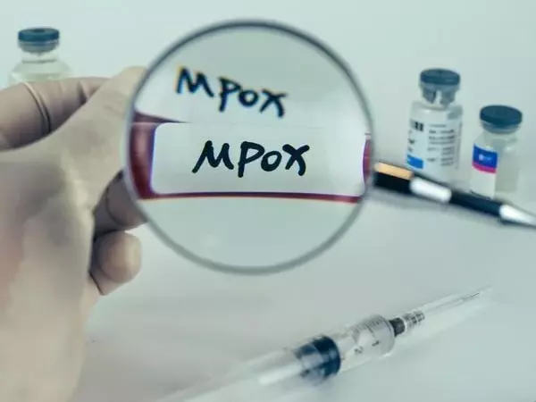 Previous smallpox vaccine provides immunity to mpox