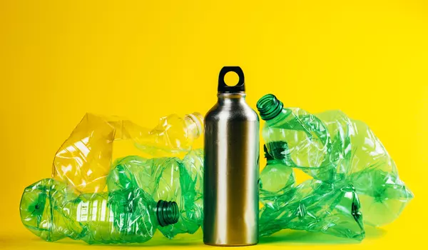 Reusable packaging revolution is close