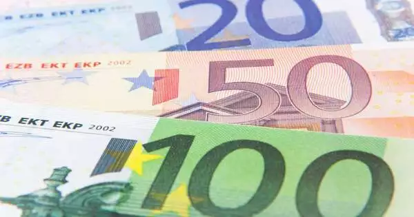 Adoption of the Euro – Pros and Cons