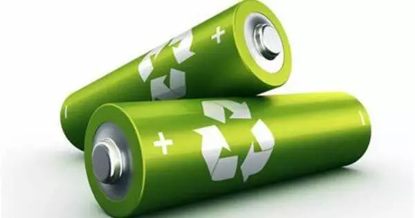 Cobalt-free Batteries Provide Greener, Cleaner Energy