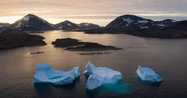 Massive Ice Loss from the Greenland Glacier